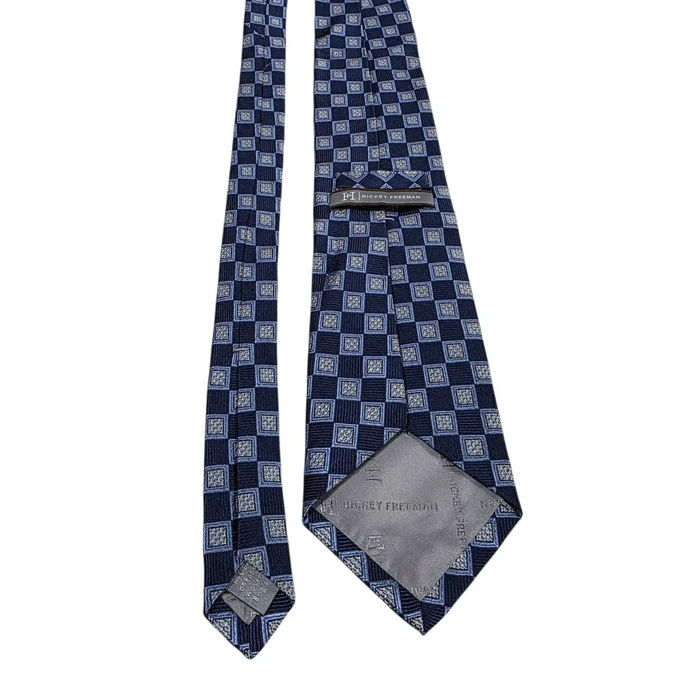 Hickey Freeman Mens Necktie Silk Blue Square Pattern Hand Made‎ in USA Luxury